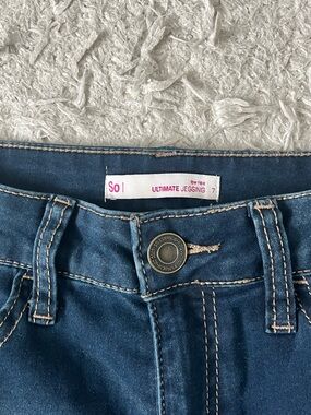 SO Ultimate Jeggings in dark blue with contrast stitching
